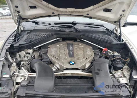 2011 BMW X6 xDrive50I z USA, uszkodzony, nr VIN 5UXFG8C55BLZ95242